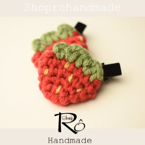 Kẹp tóc mỏ vịt hình trái dâu đá Đà Lạt cho nữ và bé gái 4cm |Cặp tóc mái xinh |Shop Rô Handmade