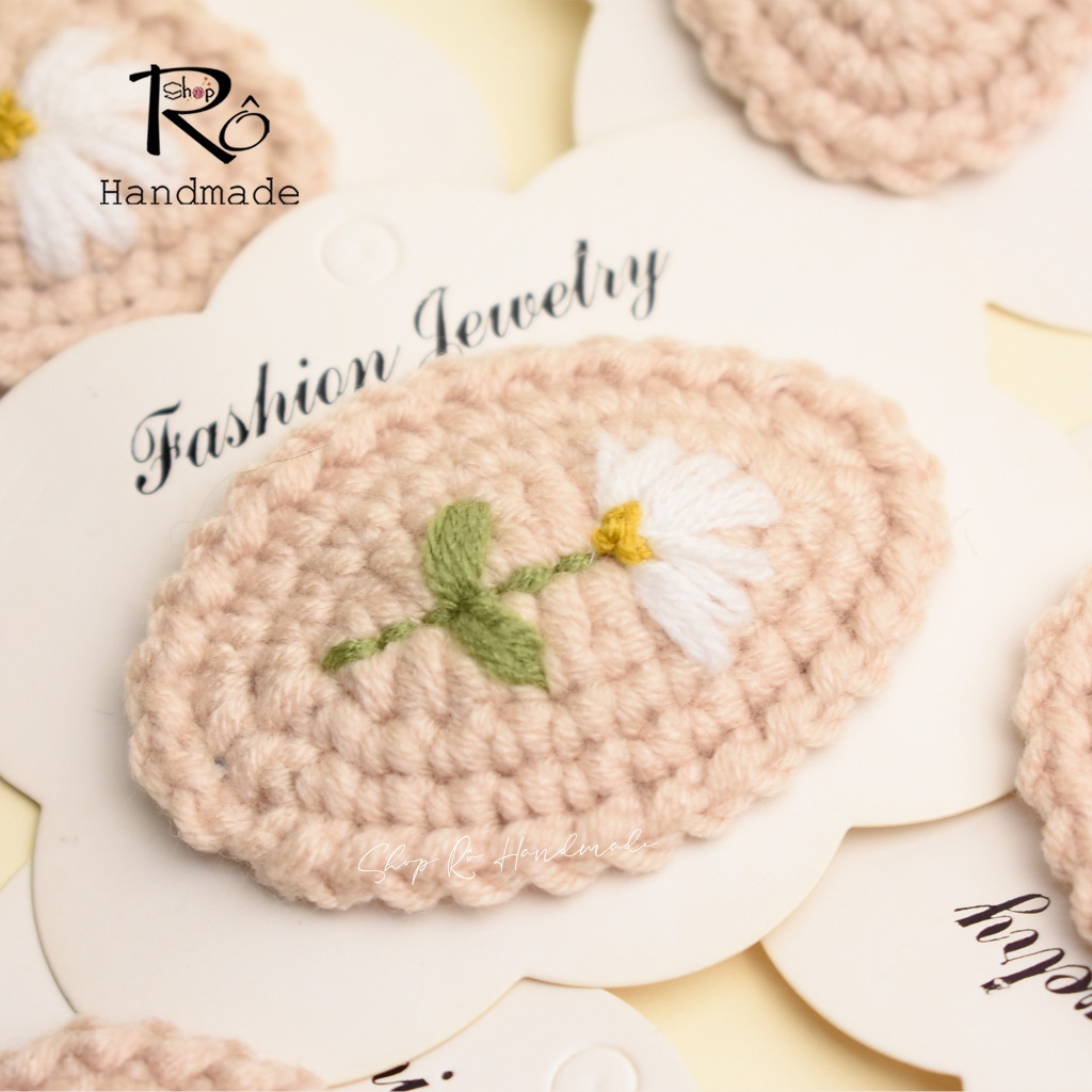 Kẹp tóc hoa cúc thêu tay cho nữ và bé gái 6cm |Cặp tóc len Handmade đẹp thanh lịch |Shop Rô Handmade