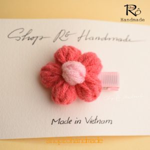 Alternative view of Kẹp tóc mái hoa len size to handmade nhiều màu cho nữ bé gái siêu cute 4.5cm |Shop Rô Handmade